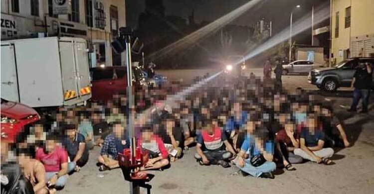 মালয়েশিয়ায় ৯৮ বাংলাদেশিসহ ২৮৮ অভিবাসী গ্রেফতার